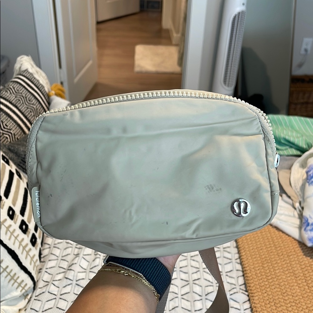 Used lululemon Belt Bag